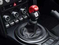 Toyota разрабатывает имитацию «механики» для электрокаров