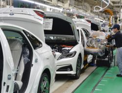 Toyota резко сократит объемы производства