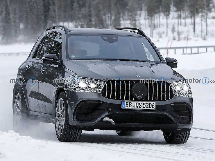 В сети появились шпионские фото нового Mercedes-AMG GLE