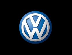 Volkswagen перестал отгружать машины российским дилерам