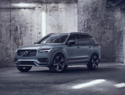 Volvo XC90 готовится к очередному рестайлингу