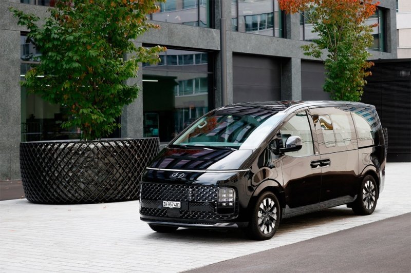 
            Новинки Hyundai, «китайцы» и разный «премиум». Что купить в марте
        