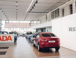 АвтоВАЗ поднял цены на все модели Lada. Некоторые подорожали на ₽250 тыс.