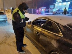 Проверяют, когда стемнеет. Надежная тактика массовых проверок от ГИБДД