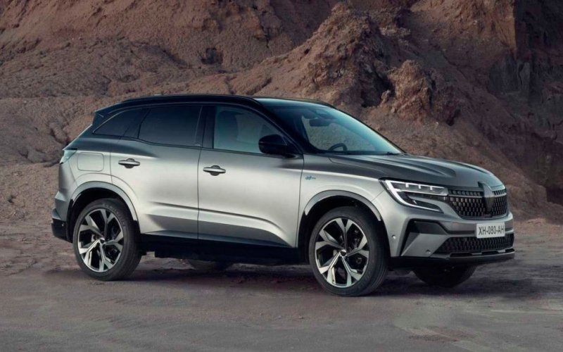 
            Mazda CX-60, Renault Austral и другие: 5 главных автоновинок месяца
        