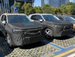 Появились первые снимки Geely Atlas нового поколения