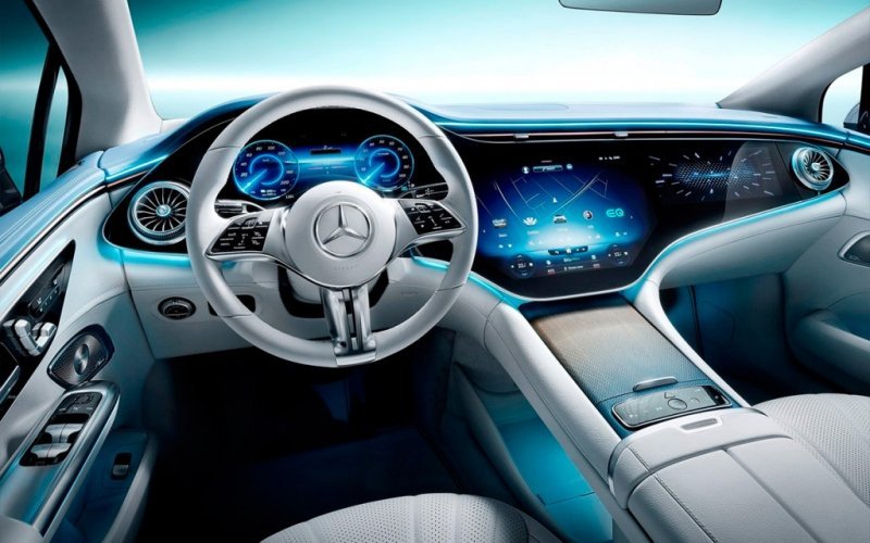 
            Mazda CX-60, Renault Austral и другие: 5 главных автоновинок месяца
        