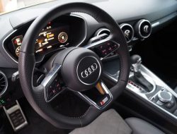 Audi прекратила выпуск восьми моделей из-за «украинских» комплектующих