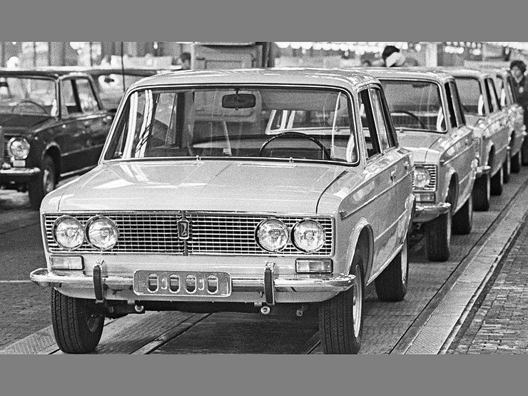 Автоэксперт Сергей Асланян: Россия не способна выпускать автомобили без импортных технологий, материалов и станков