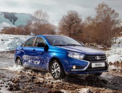 АвтоВАЗ вновь поднял цены: прибавка с начала месяца — 28%