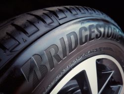 Bridgestone приостановил производство шин в России и их ввоз в страну