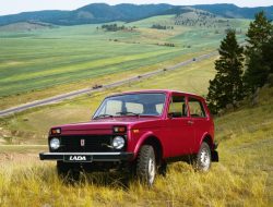 АвтоВАЗ назвал количество выпущенных за 45 лет внедорожников Lada Niva