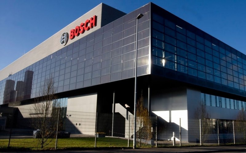 
            Bosch прекратил поставки запчастей в Россию
        