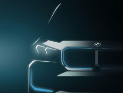 BMW раскрыла запас хода компактного электрокроссовера iX1