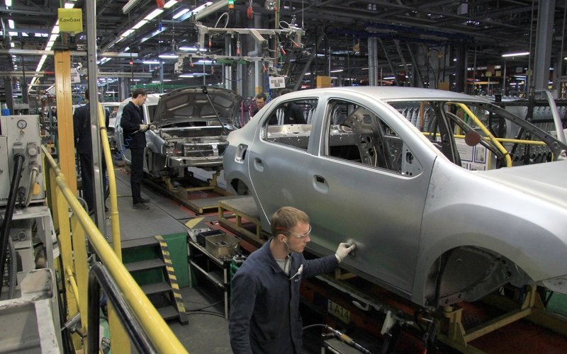 
            АвтоВАЗ возобновил выпуск двух автомобилей Lada
        