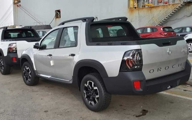 
            Обновленный пикап Renault Duster рассекретили до премьеры
        