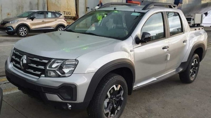 
            Обновленный пикап Renault Duster рассекретили до премьеры
        