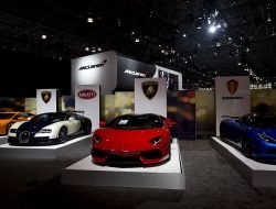 Евросоюз решил запретить продажу в России премиальных автомобилей