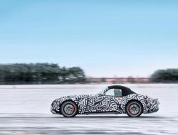 Фирма Wiesmann показала фотографии нового спорткара
