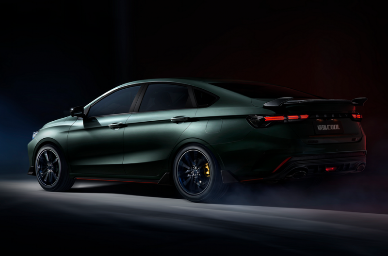 Geely раскрыла внешность спортседана на платформе Coolray