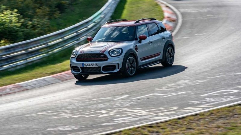 Гибридный MINI Countryman станет самым мощным автомобилем марки