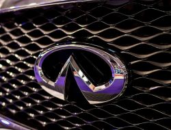 Infiniti готовит к запуску новый семейный кроссовер