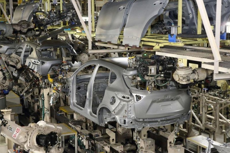 Mazda приостановит производство на заводах в Японии