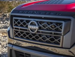 Nissan остановит российский завод и прекратит поставки машин