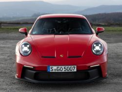 Обновленный Porsche 911 лишится атмосферного двигателя