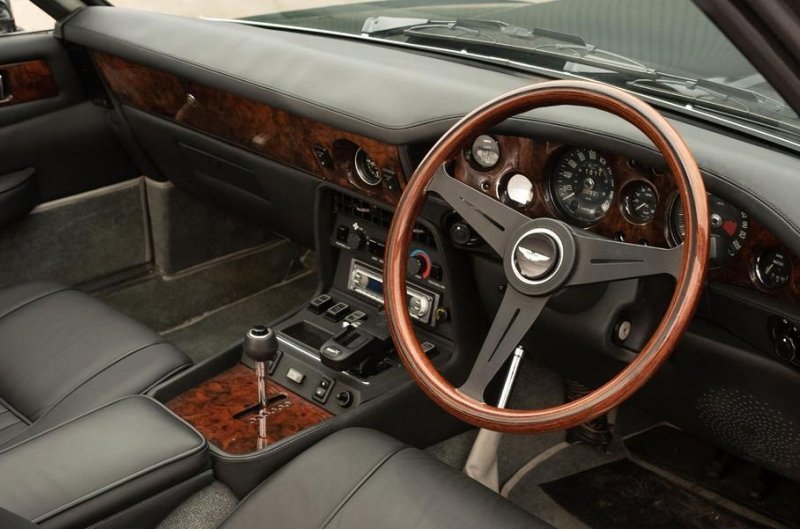 Одну из самых редких моделей Aston Martin пустят с молотка