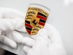 Porsche остановила сборку автомобилей в Лейпциге