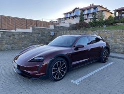 Porsche отказалась поддерживать гарантию на автомобили в России