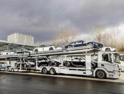 Porsche поставила на паузу отгрузку автомобилей в Россию