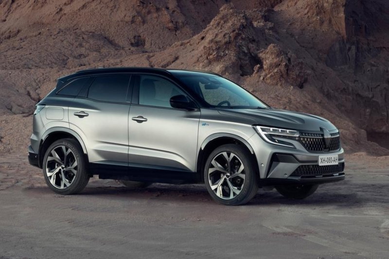 Представлен новый кроссовер Renault Austral с 32 системами помощи водителю