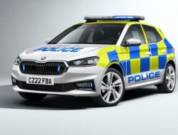 Skoda превратила новую Fabia в полицейскую машину