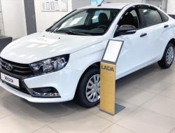 Стоимость новых Lada сравнялась с иномарками: Granta — больше миллиона
