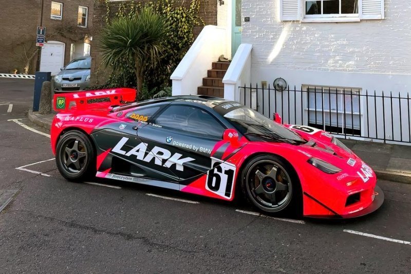 Суперкар McLaren F1 GTR случайно заправили дизелем