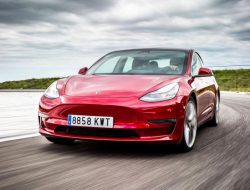 Tesla пришлось поднять цены на фоне санкций против России