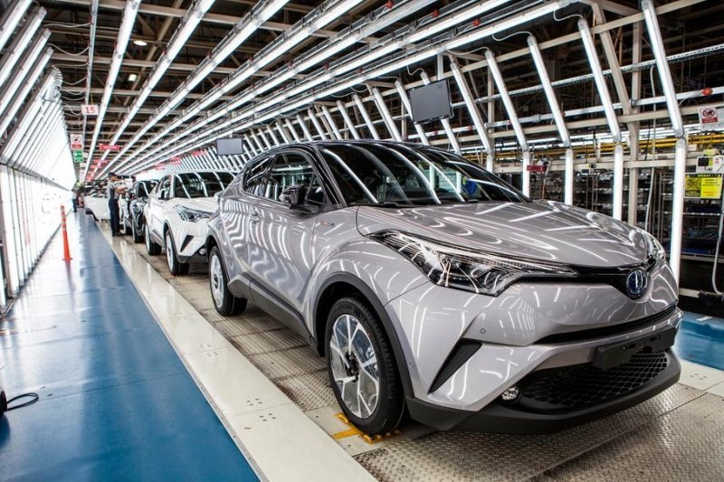 Toyota восстановила работу японских заводов