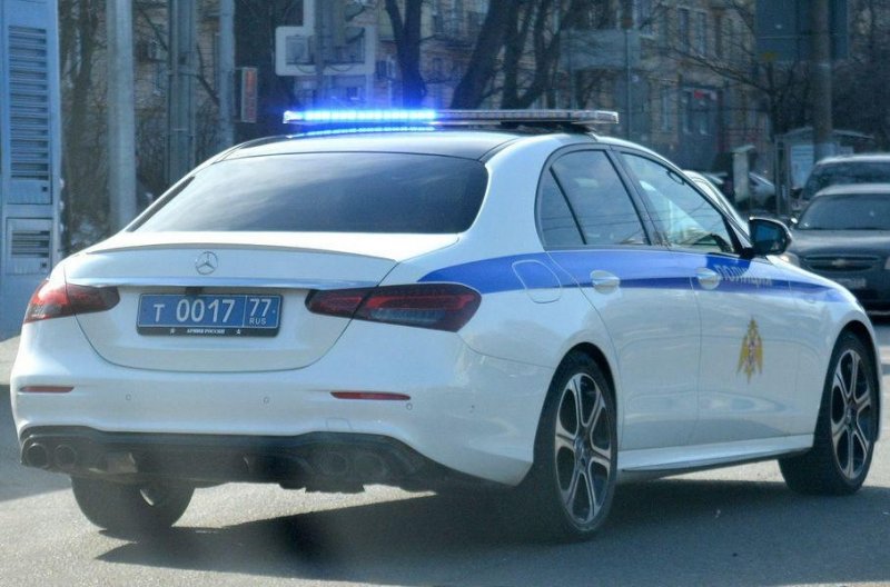 У московской полиции появился новый Mercedes-AMG E 53