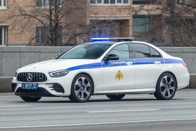 У московской полиции появился новый Mercedes-AMG E 53