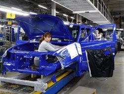 УАЗ возобновил сборку автомобилей