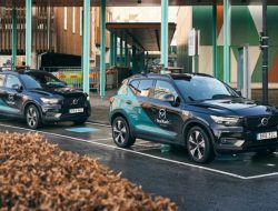 В Гётеборге появятся беспроводные зарядки для электромобилей Volvo