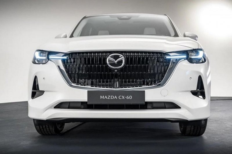 Внешность и салон Mazda CX-60 раскрыли на официальных снимках
