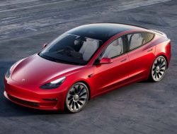 Tesla отзовет 127 тыс. автомобилей из-за неисправности в электромоторе