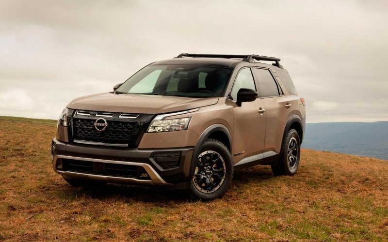 
            Новый Nissan Pathfinder получил версию для бездорожья
        