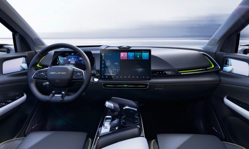 
            Китайский BAIC показал новый кроссовер с мультимедия от Huawei
        