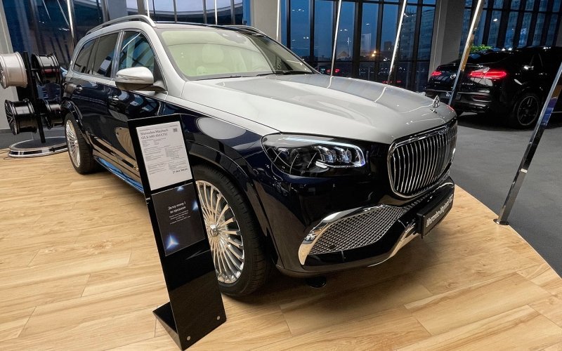 
            «Maybach не останется»: дилеры предупредили о дефиците роскошных машин
        