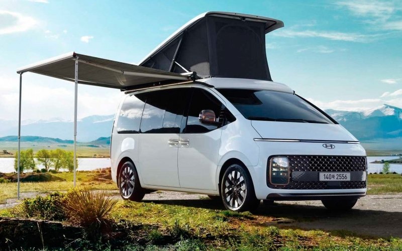 
            Hyundai превратила новый минивэн Staria в дом на колесах
        