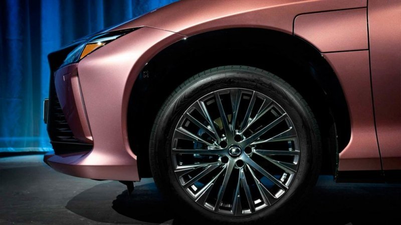
            Lexus показал новый кроссовер RZ 450e
        